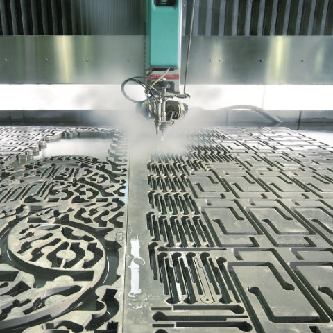 immagine della macchina flow-waterjet